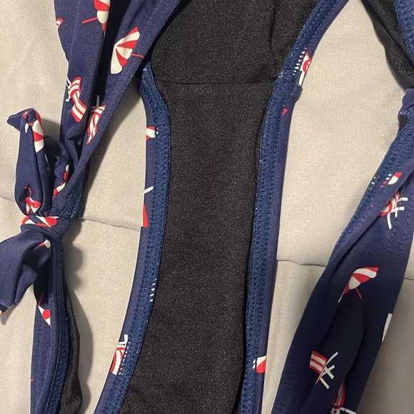 Bikini set - Picture 3 of 6